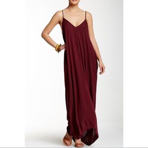 Lovestitch maxi dress ♥️